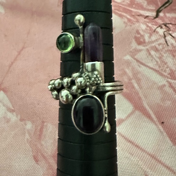 Vintage 925 Sterling Silver Biomorphic Amethyst Peridot Gemstone Ring. - Picture 2 of 9